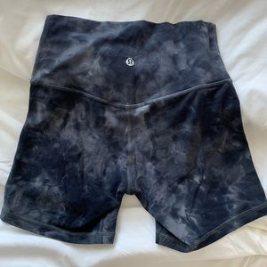Lululemon align 6” shorts